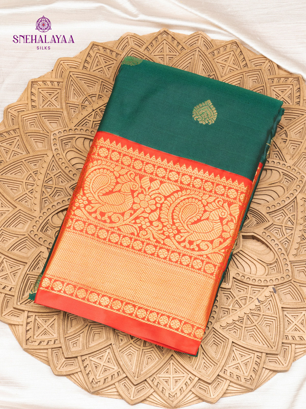 Emerald Green Gadwal Silk Saree