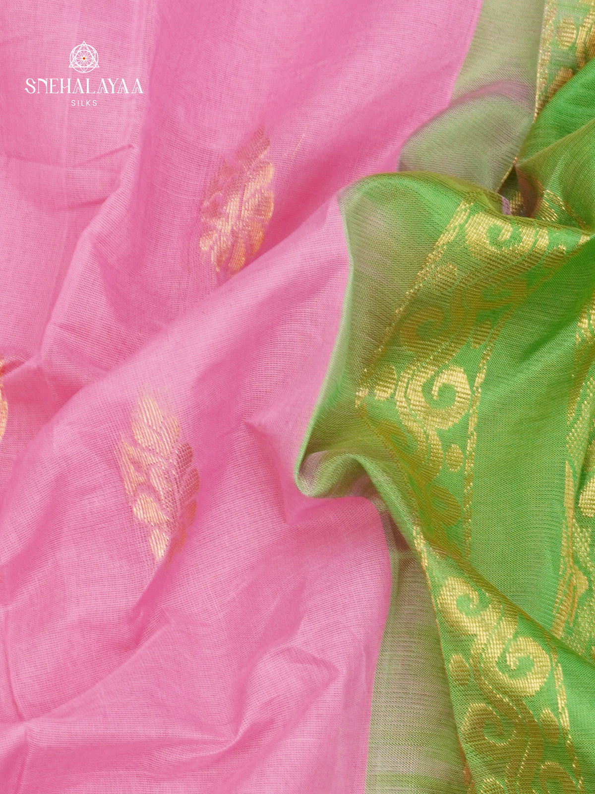 Pale Pink Gadwal Cotton Saree Without Blouse