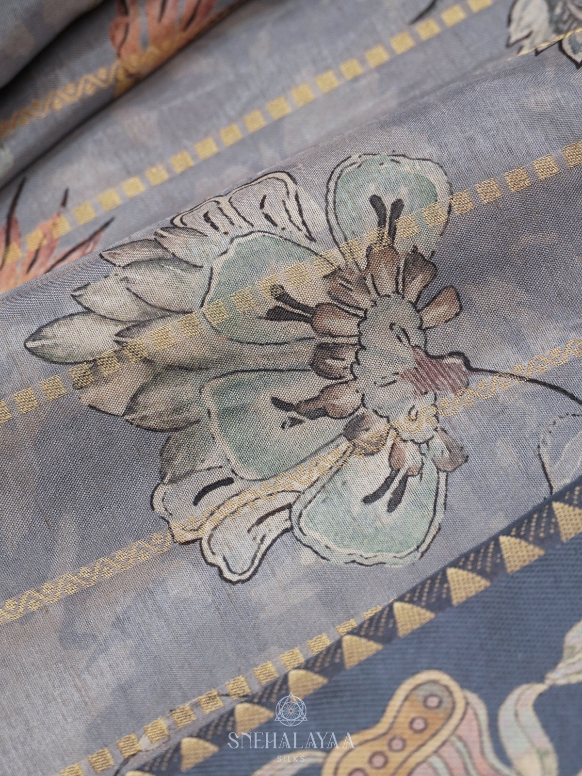 Grey Floral Printed Tussar Saree